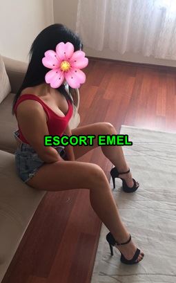 konyaescortemel-1 Seksi Fiziği İle Yatakta Kıvrak Gözüken Konya Escort Emel