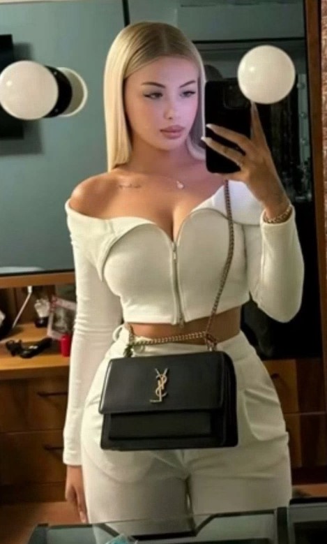 konyaescortboncuk-4-1 Konya Escort Boncuk Kendi Yerim Var ( Bosna )